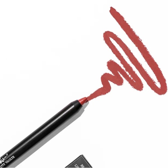 Beaming| Lip Liner in shade Rear Mia - Picture 1 of 4